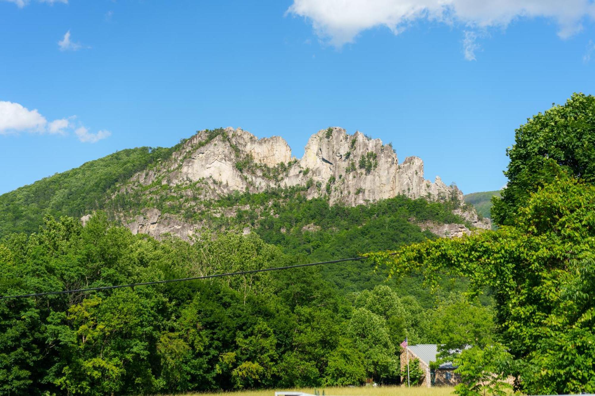 Seneca Pines Lodge Seneca Rocks Екстер'єр фото