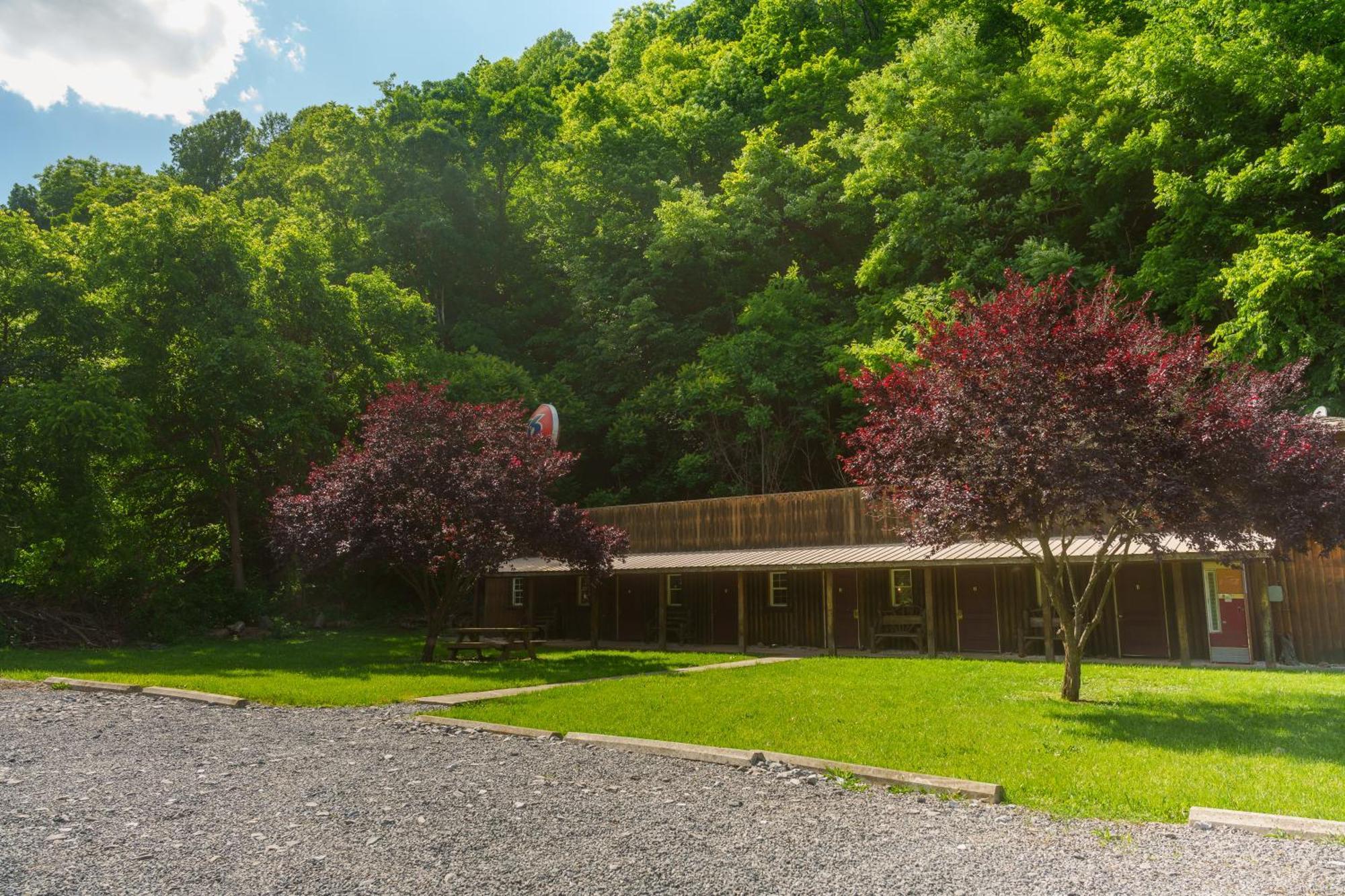 Seneca Pines Lodge Seneca Rocks Екстер'єр фото